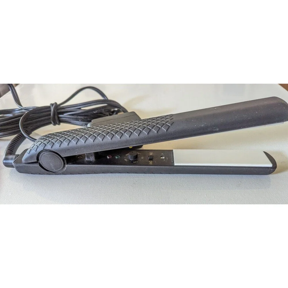 Cricket Ceramic Straightening Iron Cricket Swivel Handle *Works